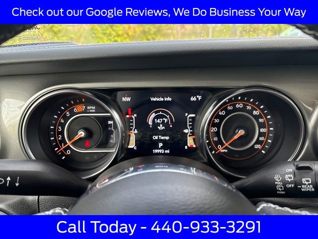 Used 2023 Jeep Wrangler Sahara w/ Cold Weather Group image 18