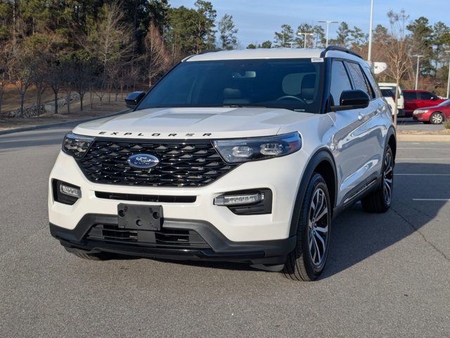 Certified 2022 Ford Explorer ST-Line w/ Class IV Trailer Tow Package image 2
