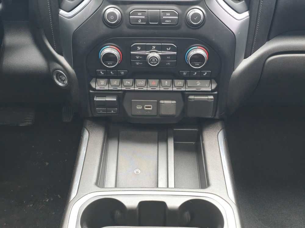 Used 2021 Chevrolet Silverado 3500 LTZ w/ LTZ Premium Package image 13