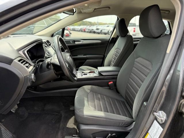Certified 2020 Ford Fusion SE FWD image 11