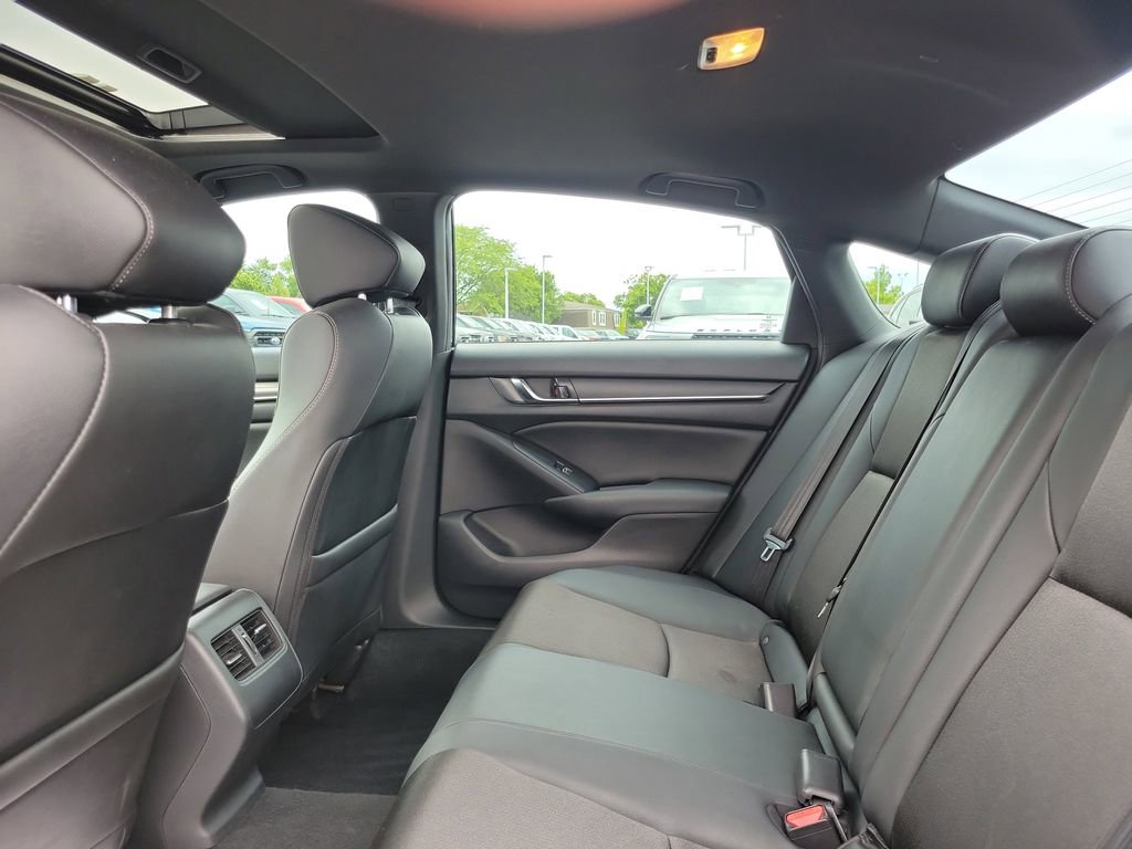 Used 2019 Honda Accord Sport image 14