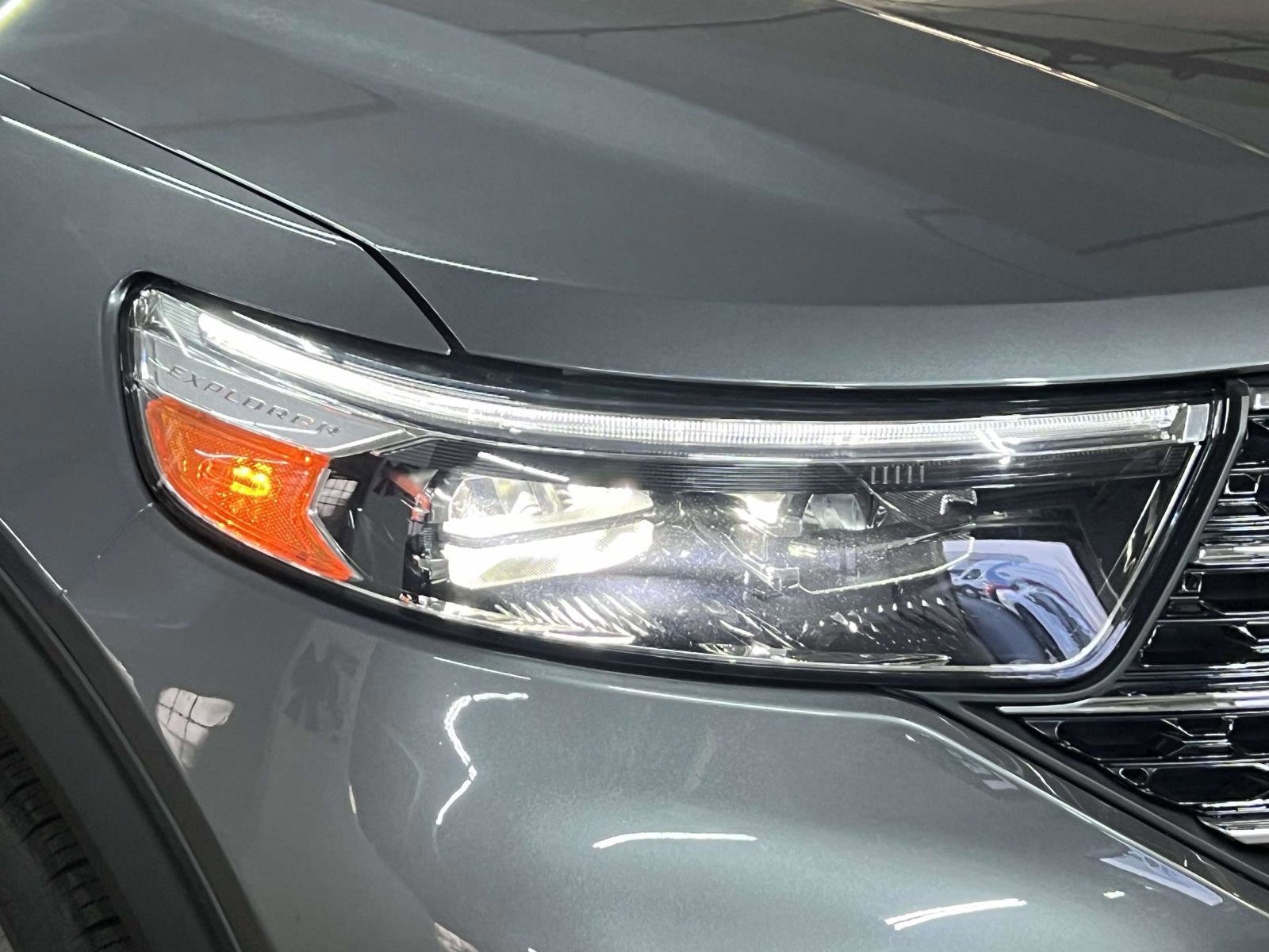 Certified 2021 Ford Explorer XLT w/ Equipment Group 202A image 10