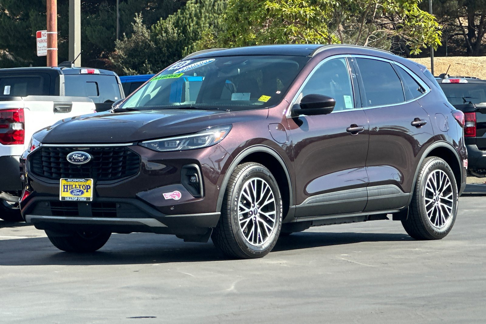 Certified 2023 Ford Escape SE w/ PHEV Premium Package FWD image 11