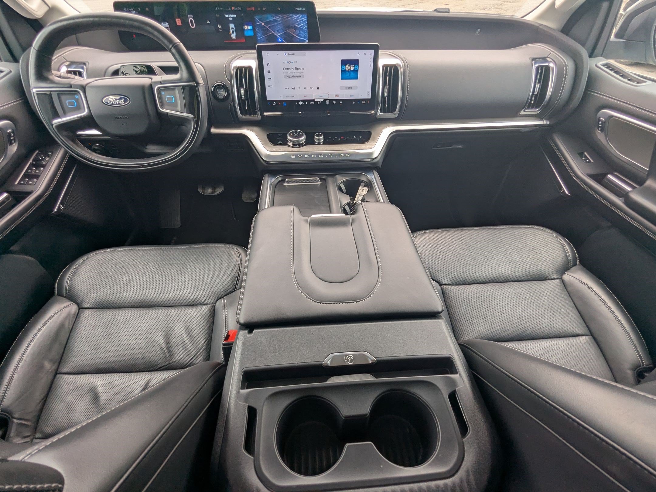 Certified 2025 Ford Expedition Platinum AWD/4WD image 29