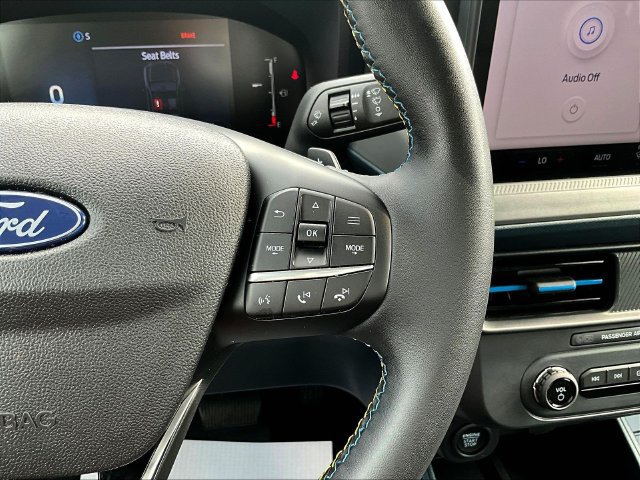 Certified 2025 Ford Maverick Lobo AWD/4WD image 13