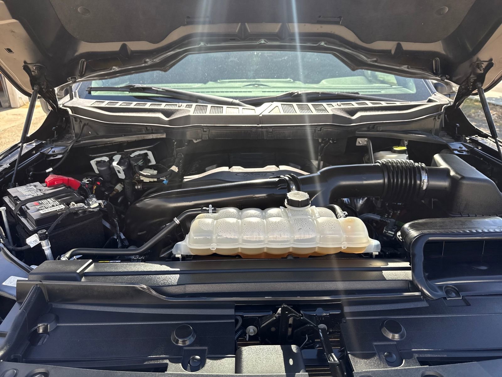 Certified 2022 Ford F150 XLT w/ Equipment Group 302A High image 22