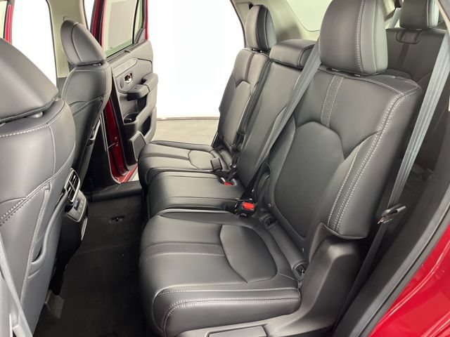 Used 2025 Honda Pilot Touring image 40