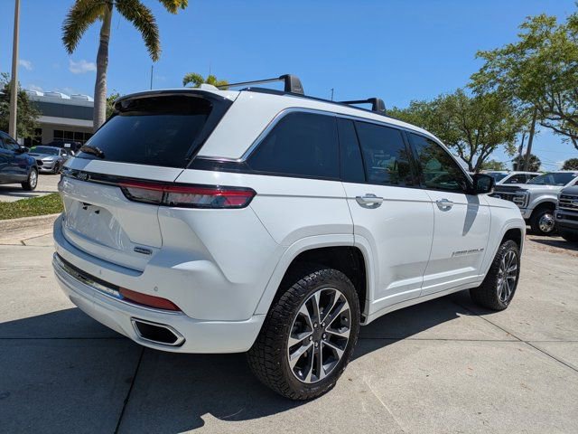Used 2022 Jeep Grand Cherokee Overland AWD/4WD image 11