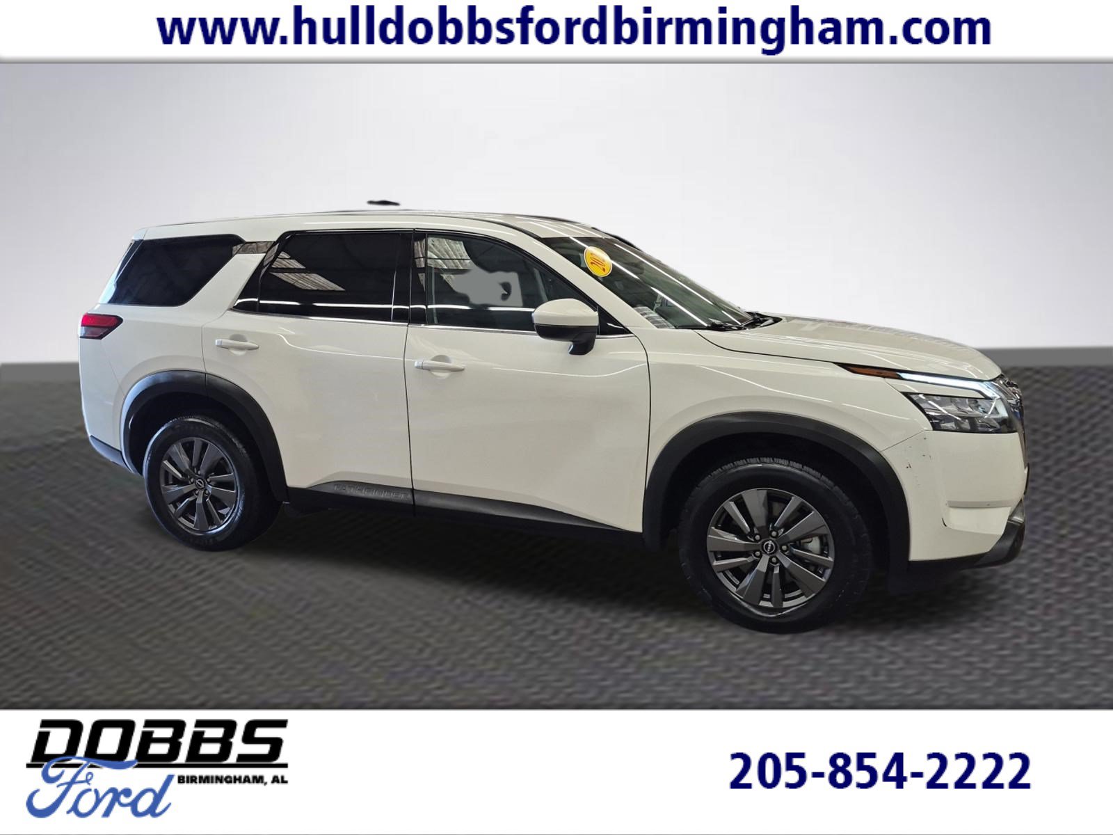 Used 2022 Nissan Pathfinder S FWD image 1