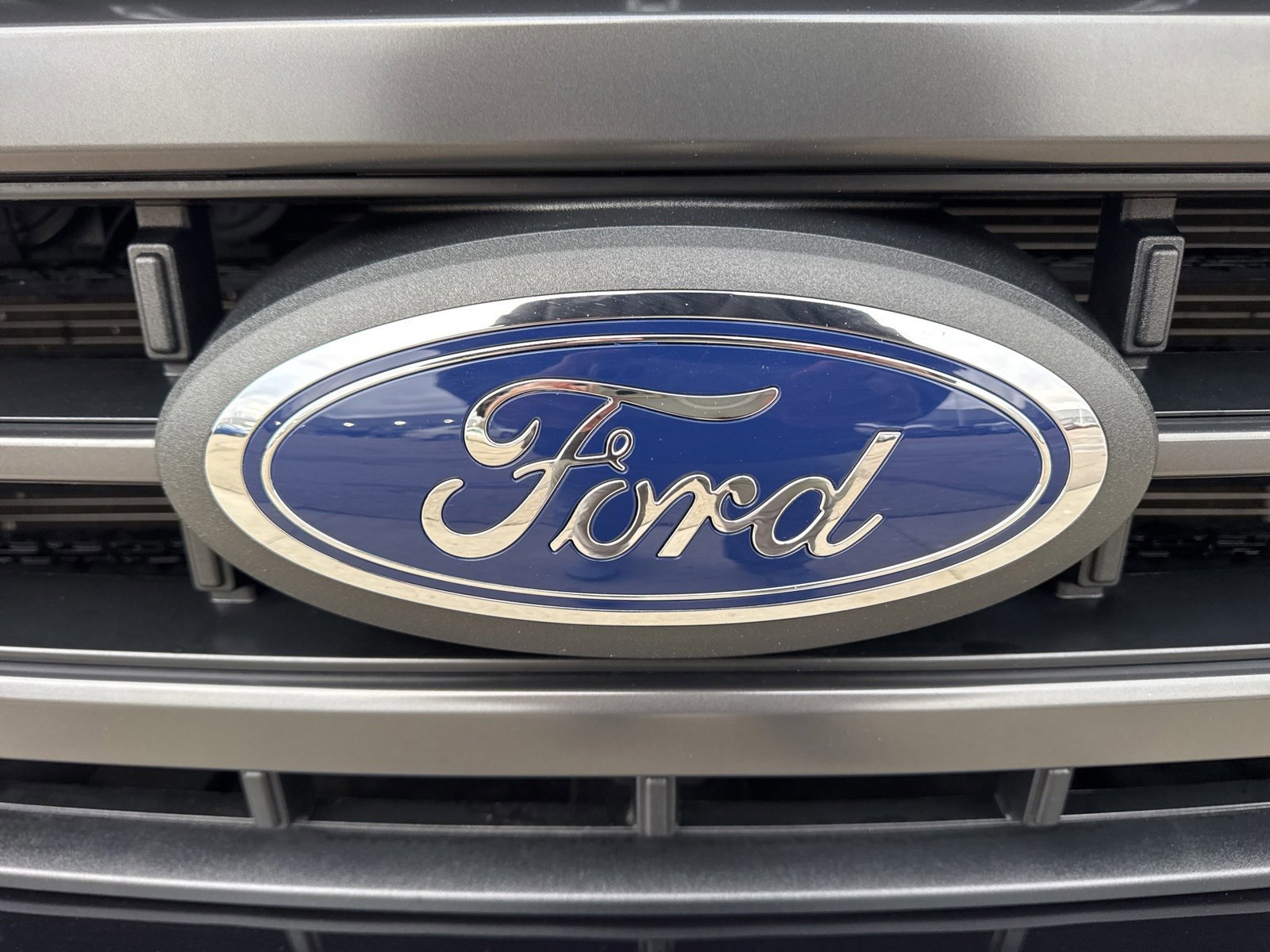 Certified 2023 Ford F150 Lariat w/ Equipment Group 502A High image 15