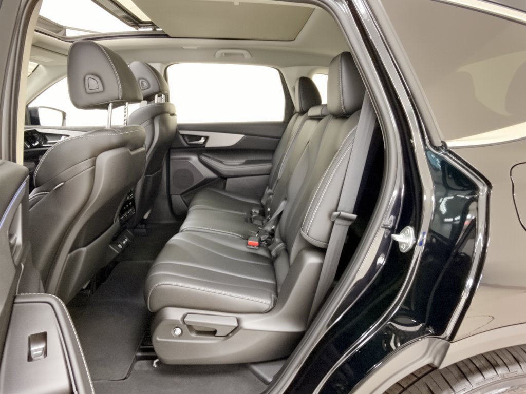 Used 2024 Acura MDX w/ Technology Package FWD image 25