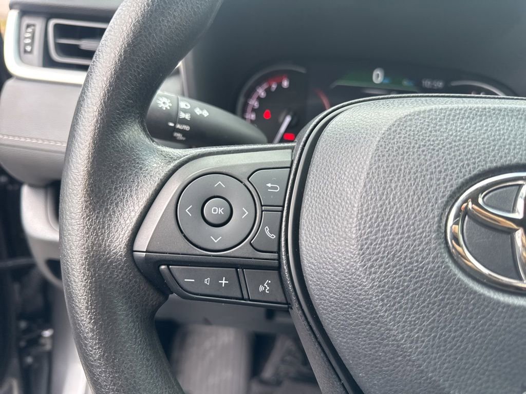 Used 2023 Toyota RAV4 XLE w/ Convenience Package image 21