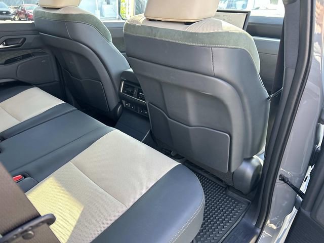 Used 2024 Lexus GX 550 AWD/4WD image 25