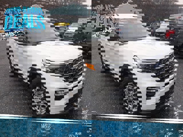 Certified 2020 Ford Explorer XLT w/ Equipment Group 202A image 11