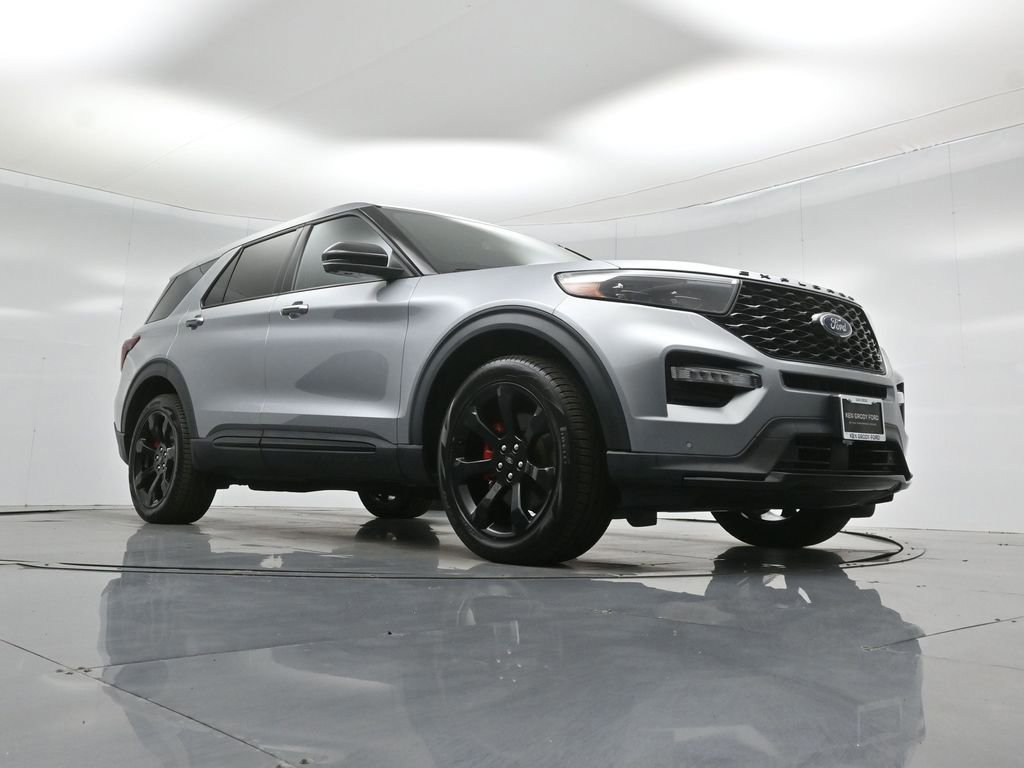 Certified 2022 Ford Explorer ST w/ Equipment Group 401A image 5
