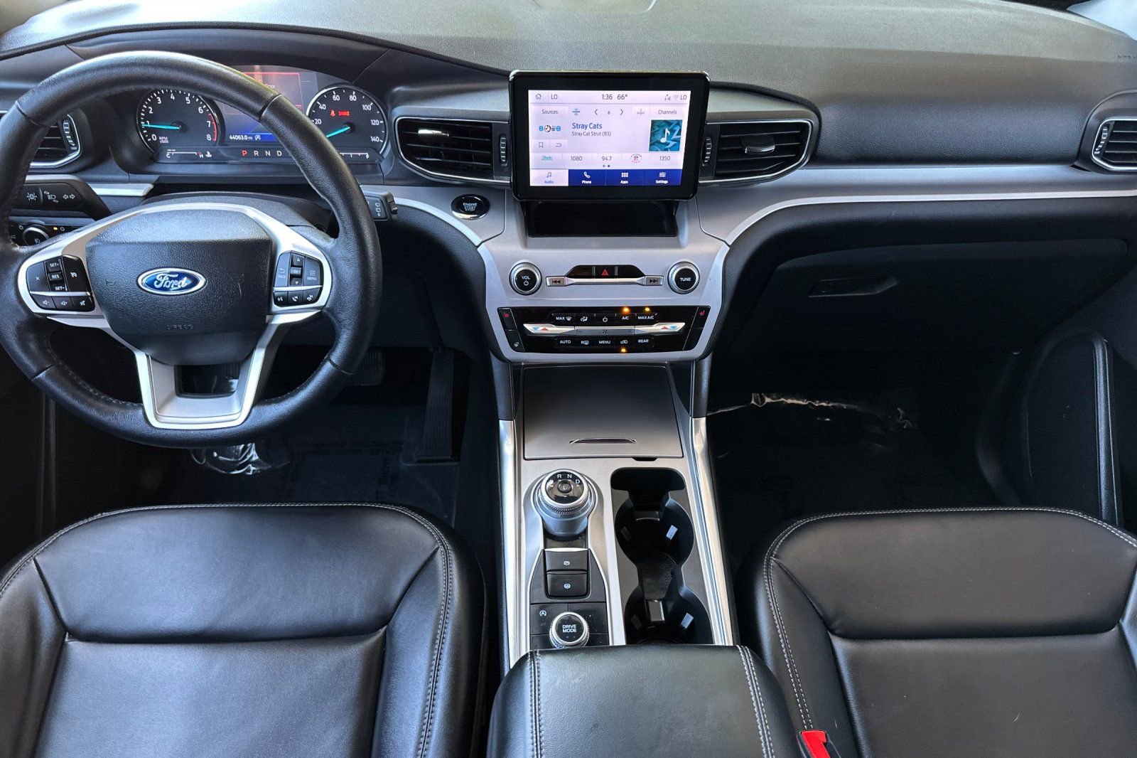 Certified 2023 Ford Explorer XLT w/ Equipment Group 202A AWD/4WD image 15