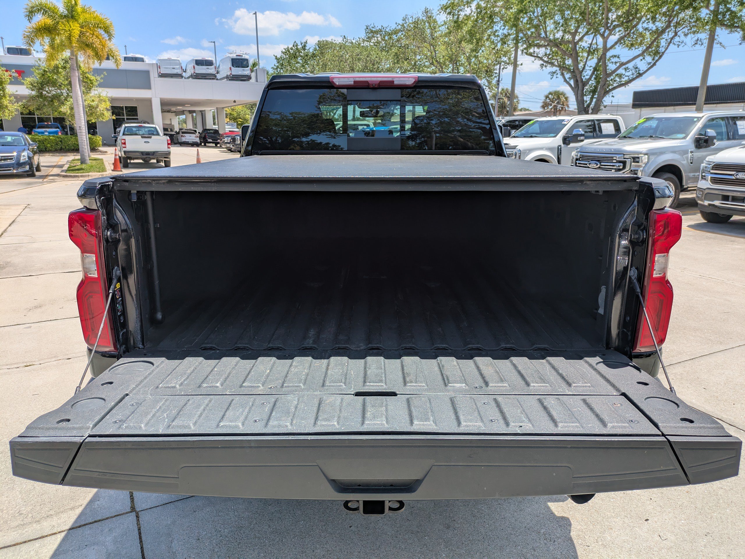 Used 2023 Chevrolet Silverado 2500 High Country AWD/4WD image 13
