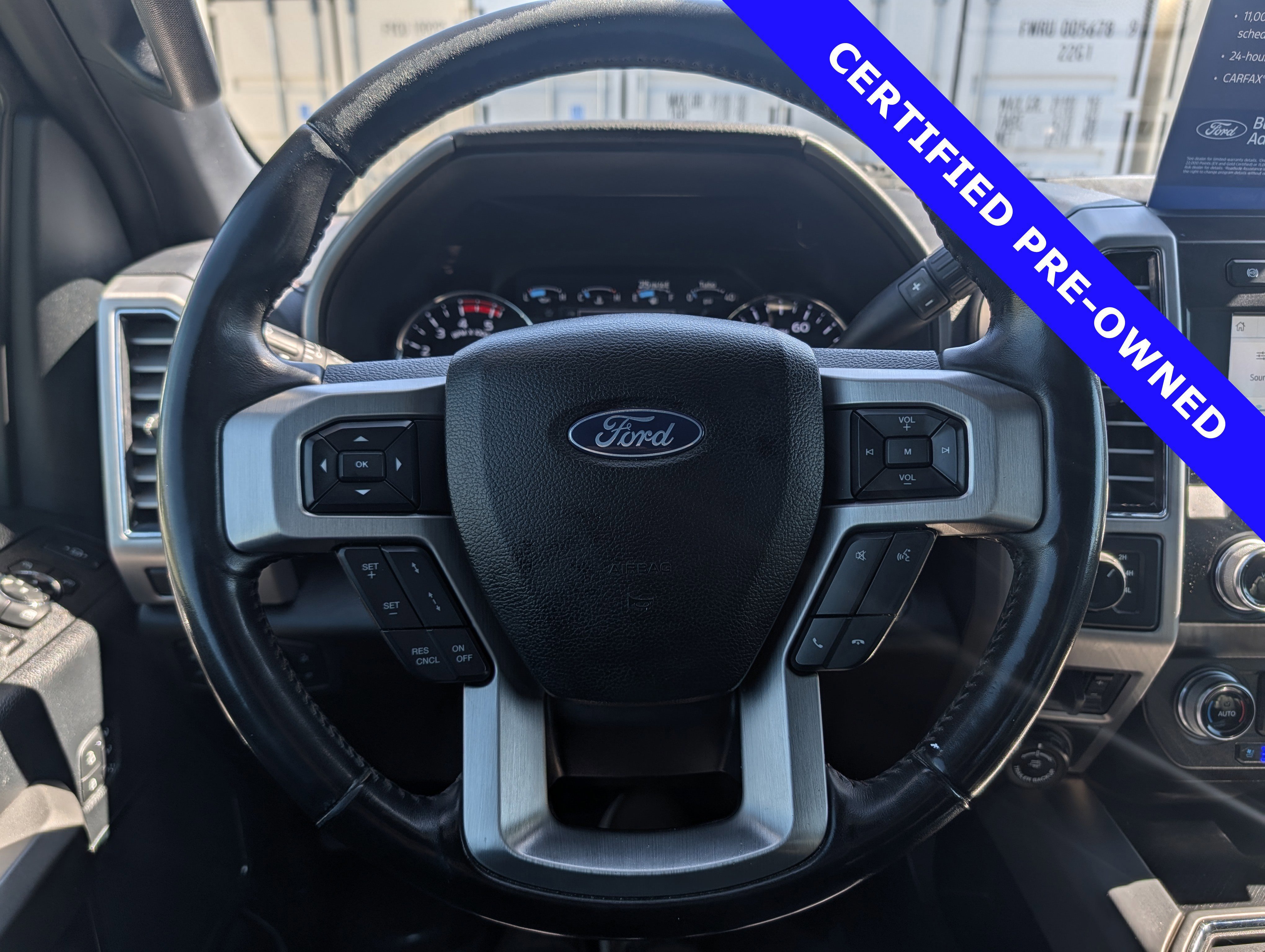 Certified 2020 Ford F250 Platinum w/ FX4 Off-Road Package image 27