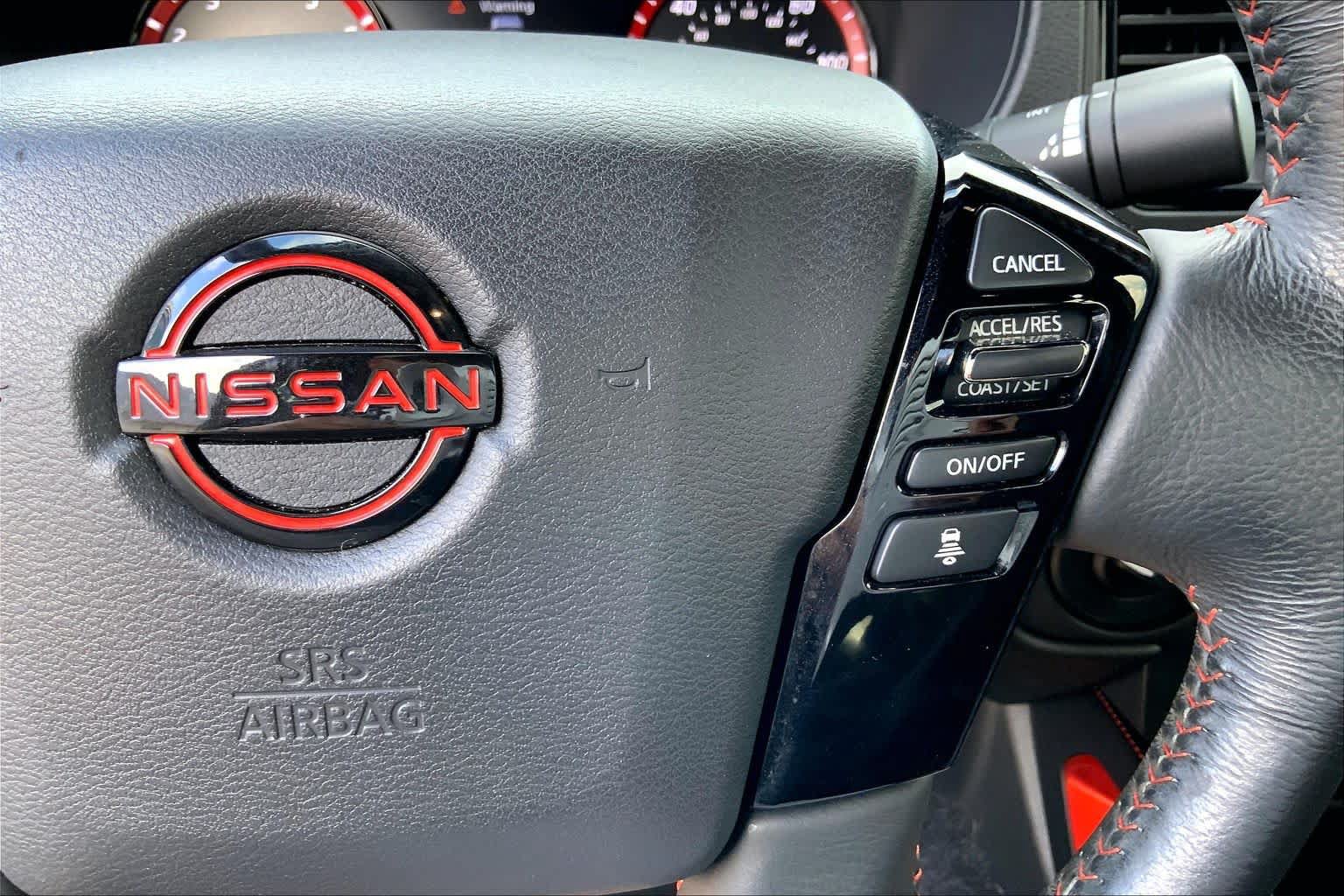 Used 2023 Nissan Frontier PRO-4X w/ Technology Package AWD/4WD image 25