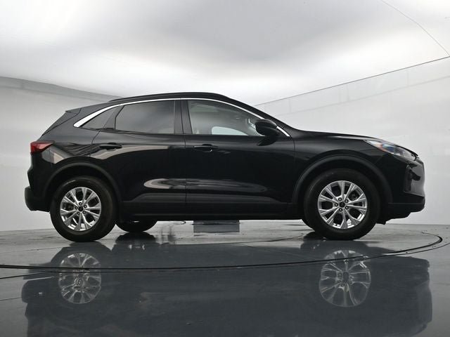 Certified 2023 Ford Escape Active AWD/4WD image 42