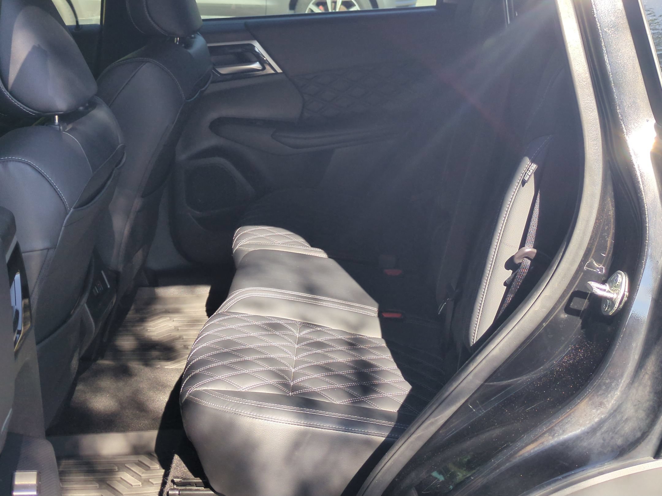 Used 2022 Mitsubishi Outlander SEL AWD/4WD image 26