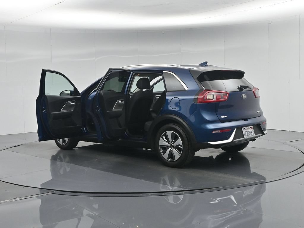 Used 2018 Kia Niro LX FWD image 66