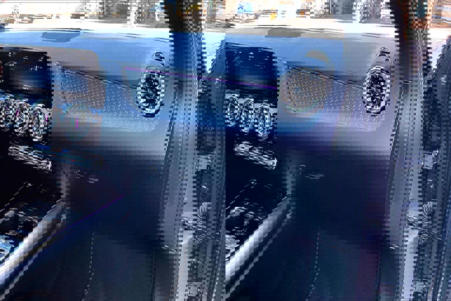 Used 2025 Mercedes-Benz GLA 250 image 20