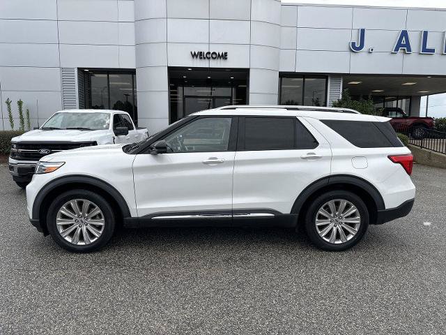 Certified 2022 Ford Explorer Limited w/ Limited Technology Package RWD image 2