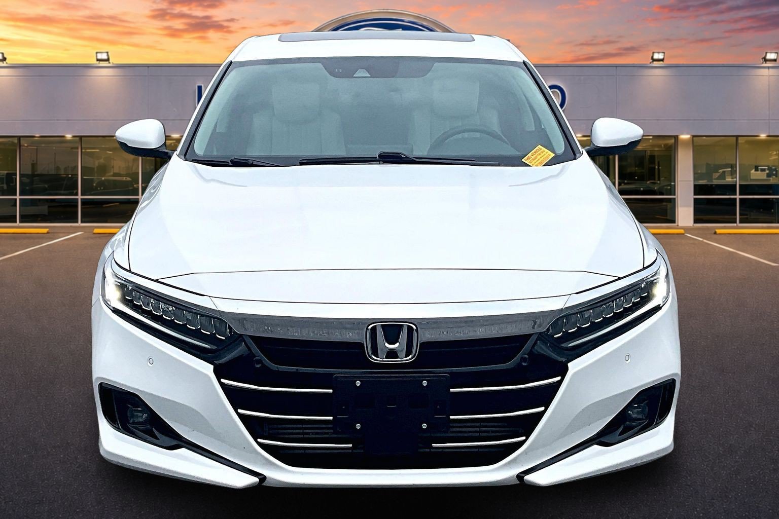 Used 2021 Honda Accord Touring image 3
