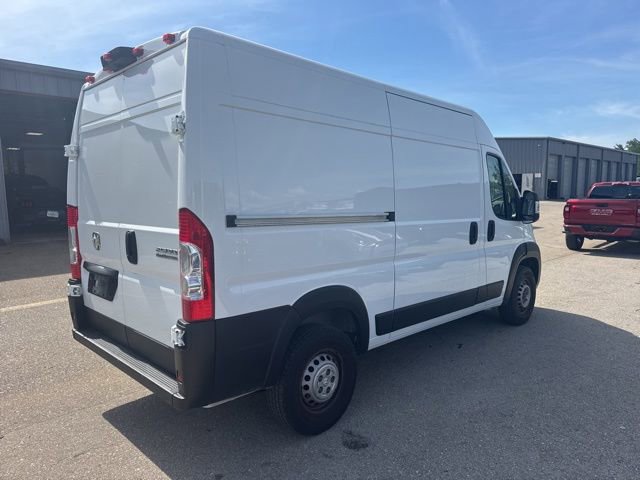 Used 2024 RAM ProMaster 2500 w/ Convenience Group FWD image 5