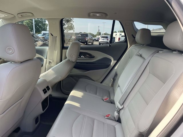 Used 2024 GMC Terrain Denali AWD/4WD image 13