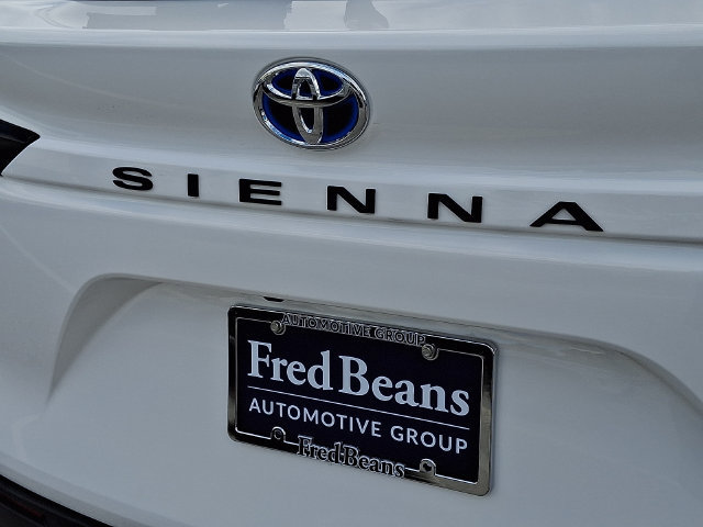 Used 2022 Toyota Sienna LE FWD image 39