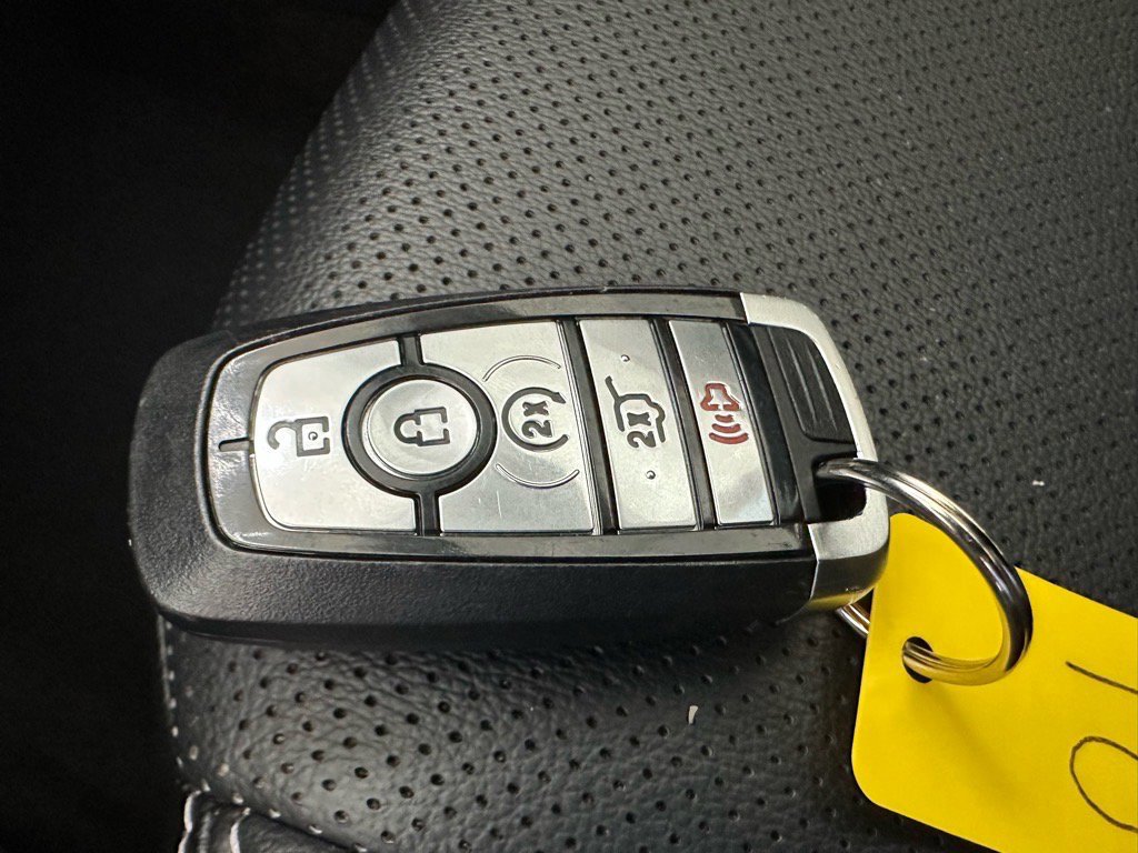 Certified 2022 Ford Escape SEL image 38