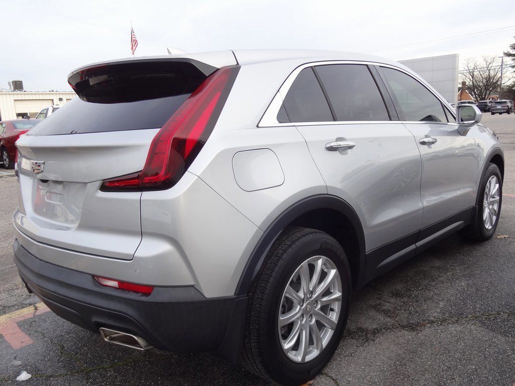 Used 2021 Cadillac XT4 Luxury image 4