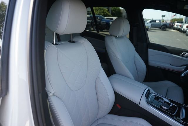 Used 2024 BMW X5 sDrive40i w/ Premium Package RWD image 20