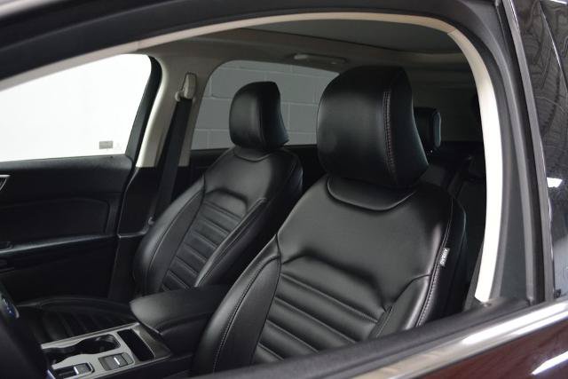 Certified 2024 Ford Edge SEL w/ Convenience Package AWD/4WD image 9