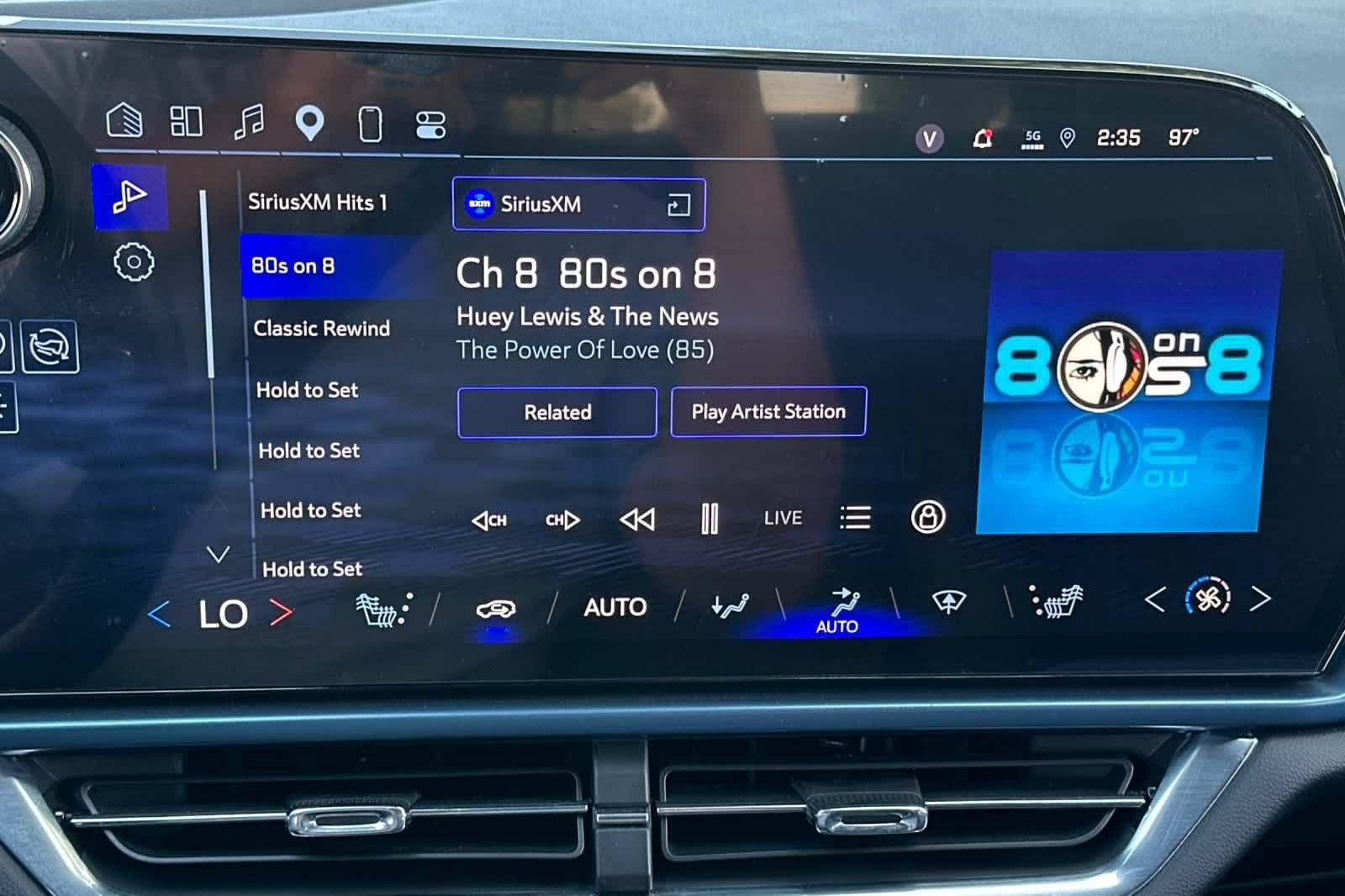 Used 2024 Chevrolet Equinox EV LT FWD image 19