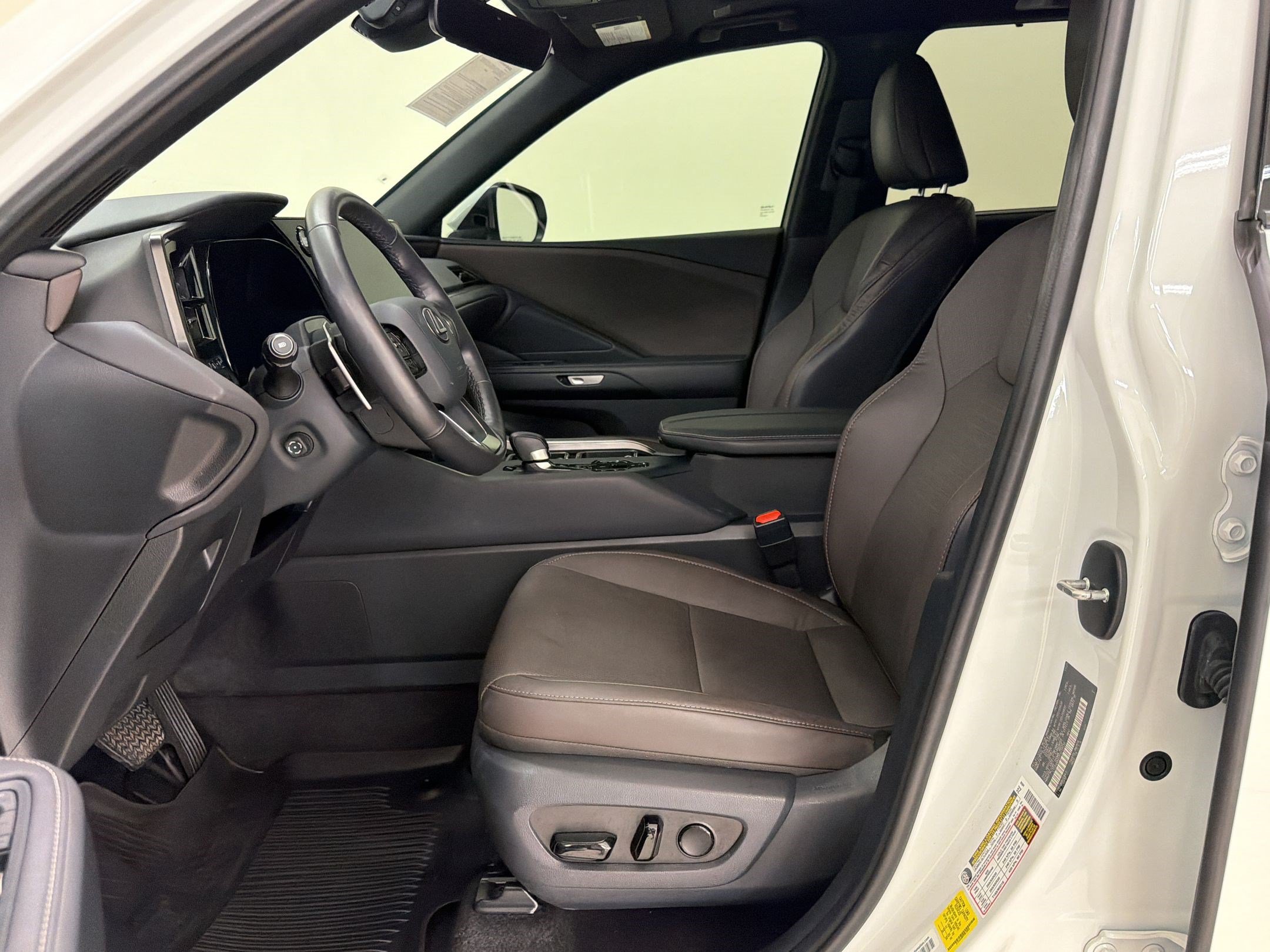 Used 2024 Lexus TX 350 AWD w/ Technology Package image 5