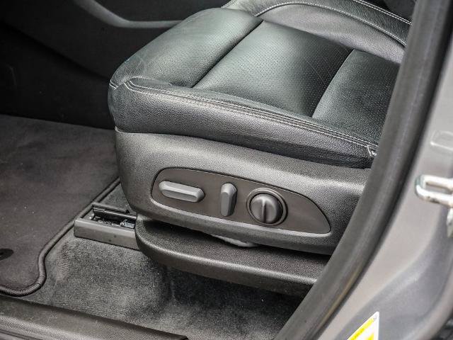 Used 2023 Chevrolet Traverse LT FWD image 35