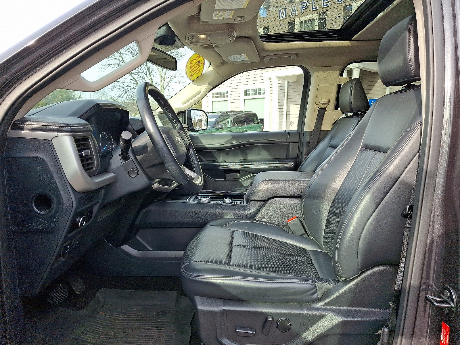Certified 2023 Ford Expedition Max XLT image 15