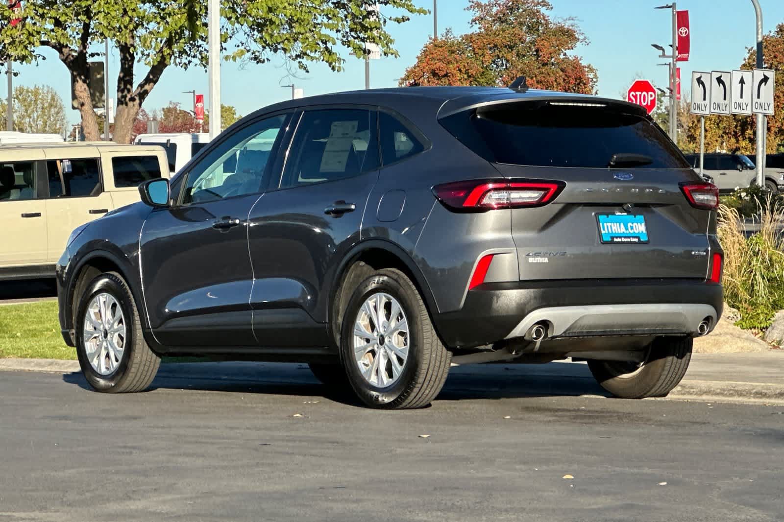 Certified 2025 Ford Escape Active AWD/4WD image 6