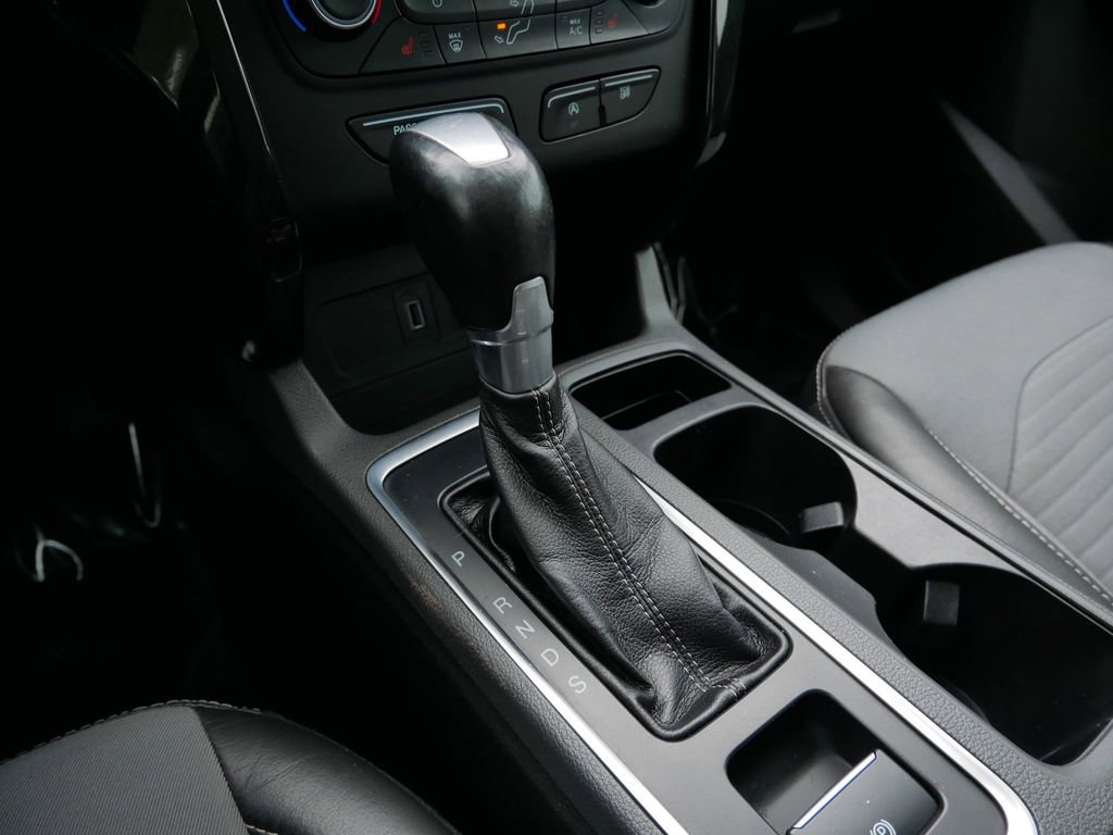 Certified 2017 Ford Escape SE w/ SE Sport Appearance Package image 24