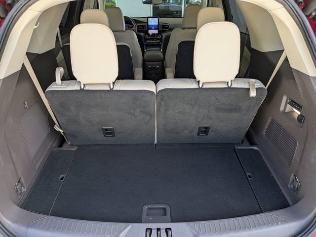 Certified 2022 Ford Explorer Platinum w/ Equipment Group 601A image 21