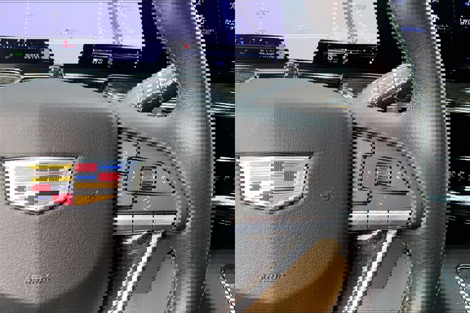 Used 2024 Cadillac Escalade Premium Luxury w/ Performance Package image 24