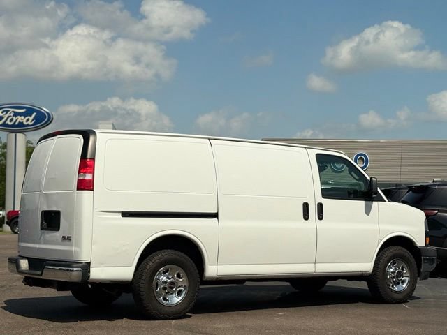 Used 2019 GMC Savana 3500 w/ Driver Convenience Package RWD image 25