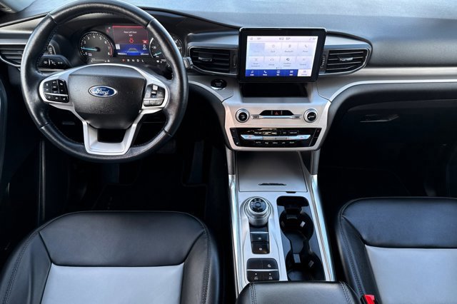 Certified 2022 Ford Explorer XLT w/ Equipment Group 202A image 15