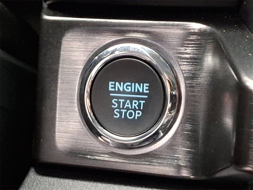 Certified 2024 Ford F250 Lariat w/ Lariat Ultimate Package image 27