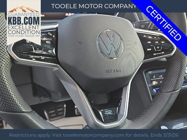 Used 2022 Volkswagen Tiguan SE R-Line image 18