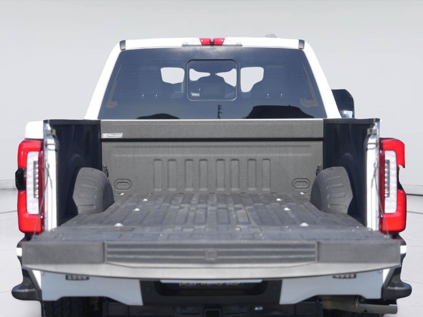 Certified 2026 Ford F250 Platinum w/ Platinum Plus Package AWD/4WD image 32