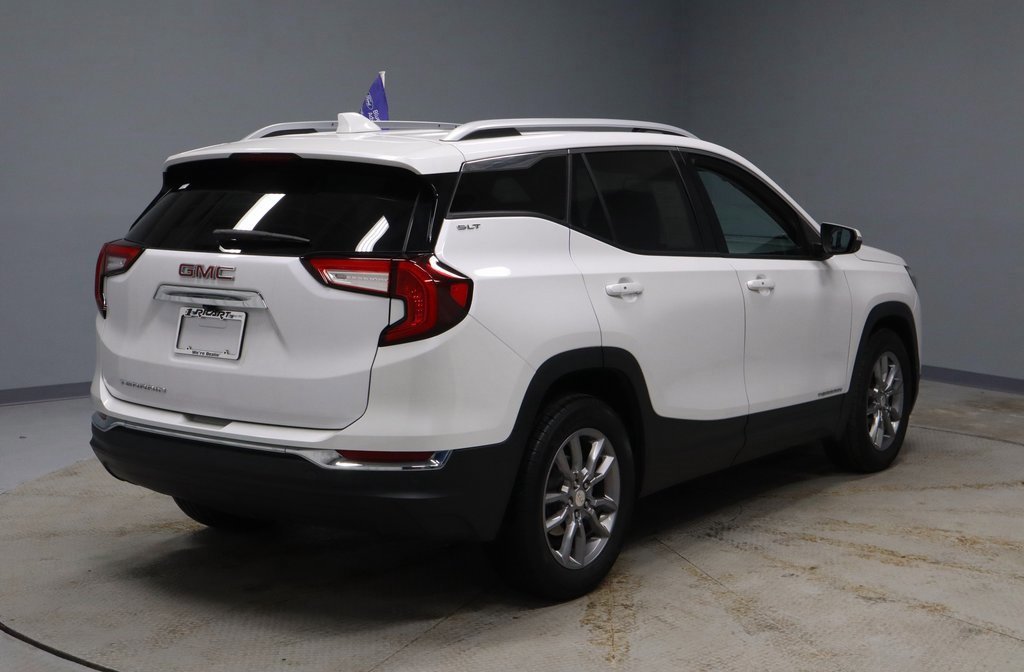 Used 2022 GMC Terrain SLT w/ Infotainment Package II image 5